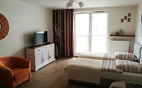Manhattan Place Apartament